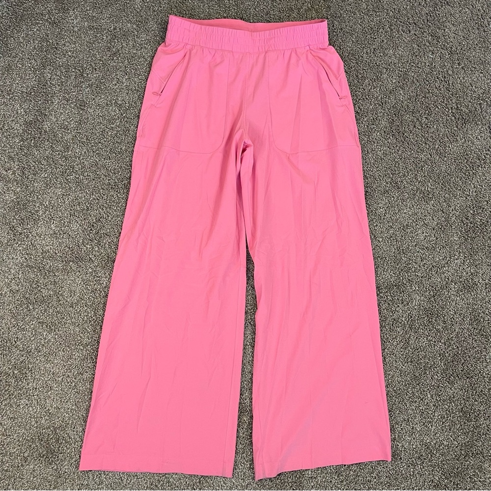 Lululemon Swift Mid Rise Wide Leg Pant Sakura Pink Women’s Size 10 Gummy Logo